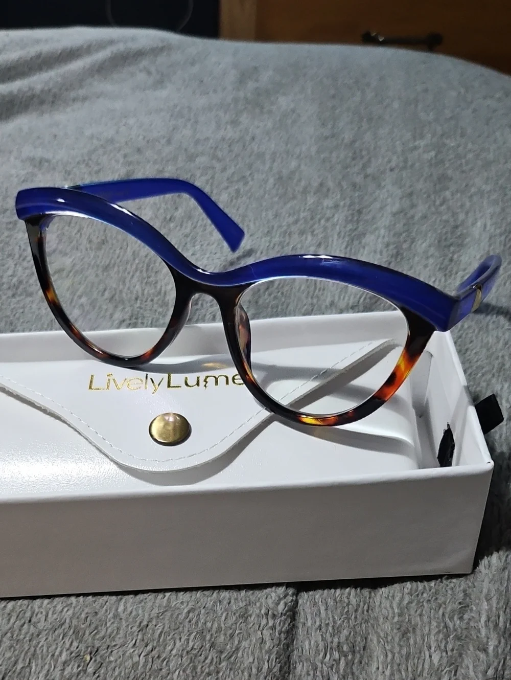 Livelylume Glasses